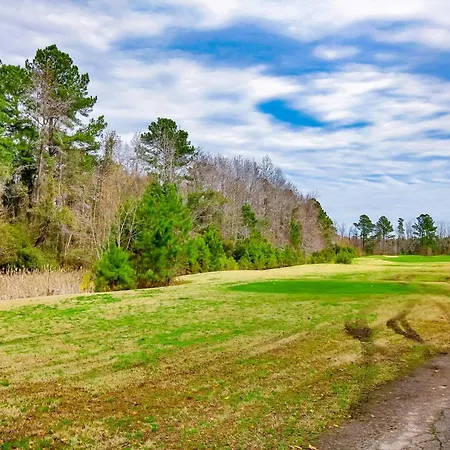 River Oaks Retreat